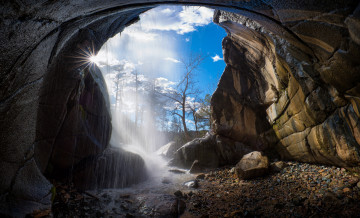Картинка природа водопады водопад солнце скала небо