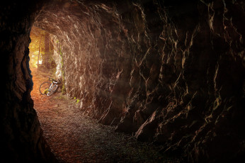 Картинка природа горы пещера