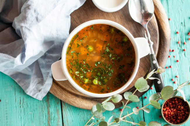 Обои картинки фото еда, первые блюда, первое, блюдо, суп, зелень, бульон