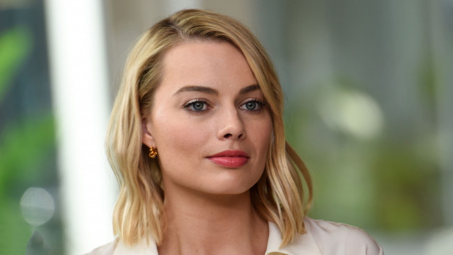 Обои картинки фото девушки, margot robbie, улыбка, актриса, лицо, блондинка