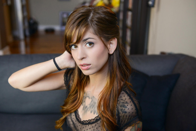 Обои картинки фото девушка, девушки, -unsort , брюнетки, темноволосые, модель