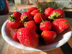 Картинка еда клубника +земляника