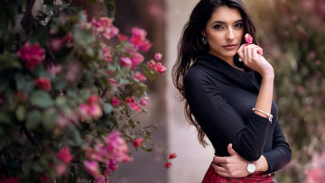 Картинка девушки -+брюнетки +шатенки взгляд