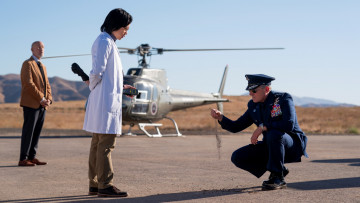 обоя space force , сериал 2020 – , кино фильмы, space force, космические, войска, кадры, из, фильма, сериал, комедия, джон, малкович, стив, карелл