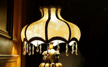 Картинка разное осветительные+приборы старинная настольная лампа