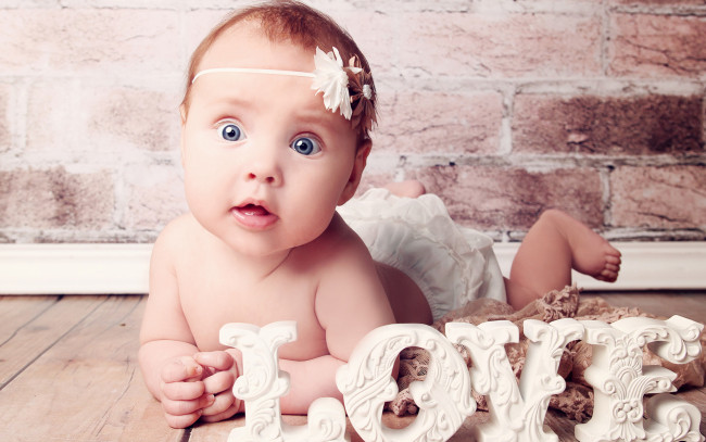 Обои картинки фото разное, дети, младенец, буквы