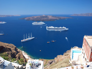 Картинка корабли разные вместе море