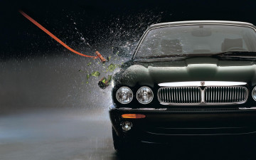 Картинка автомобили фрагменты автомобиля шампанское брызги