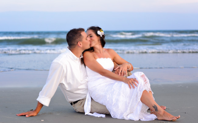 Обои картинки фото разное, мужчина женщина, море, поцелуй, чувства, пара, невеста, жених