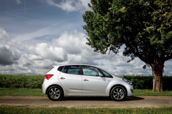 Картинка автомобили hyundai 2015г ix20