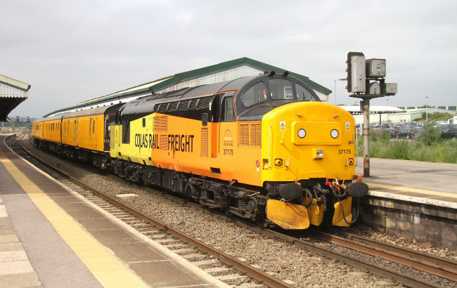 Обои картинки фото техника, поезда, железная, дорога, рельсы, локомотив, состав