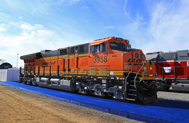 Обои картинки фото техника, локомотивы, рельсы, локомотив