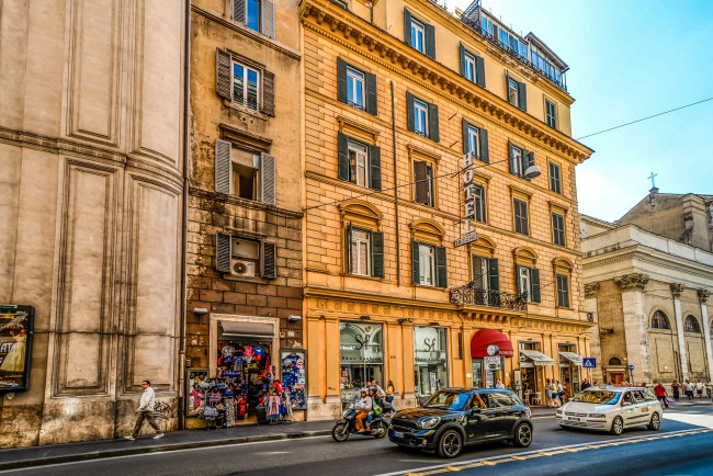 Обои картинки фото города, рим,  ватикан , италия, пешеходы, магазины, здания