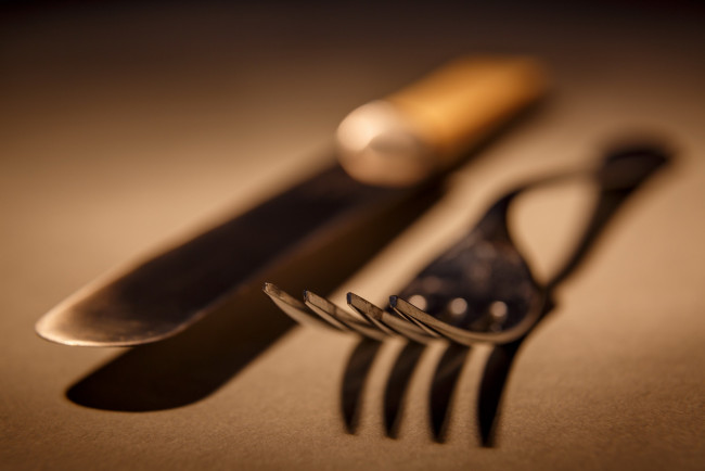 Обои картинки фото разное, посуда,  столовые приборы,  кухонная утварь, вилка, нож