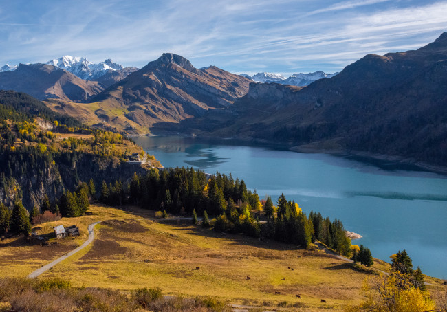 Обои картинки фото франция, природа, пейзажи, водоем, горы, деревья