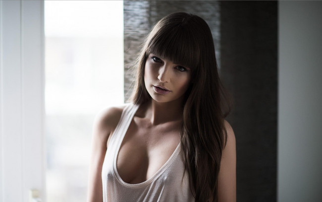 Обои картинки фото девушки, - брюнетки,  шатенки, шатенка, майка