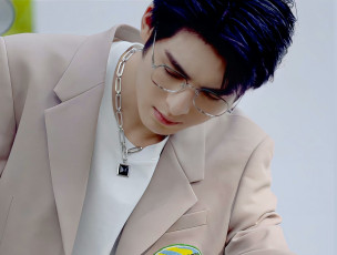 Картинка мужчины wang+hao+xuan ван хао сюань