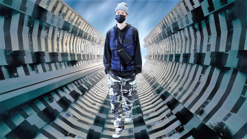 Картинка мужчины wang+yi+bo шапка маска куртка сумка