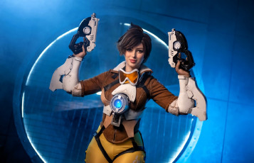 Картинка девушки мария+давыдова+ lady+melamory образ косплей костюм наряд оружие решетка вентилятор