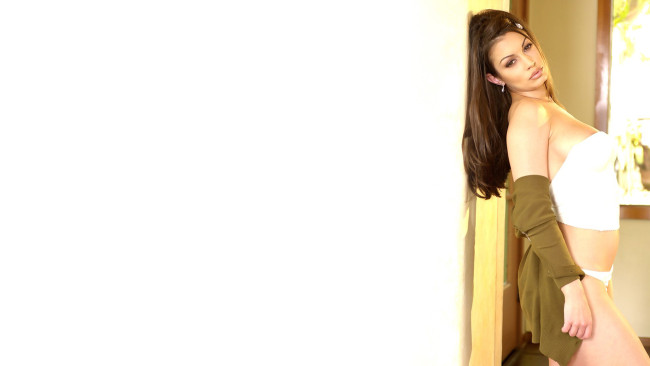 Обои картинки фото девушки, aria giovanni, aria, giovanni