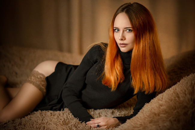 Обои картинки фото сексуальная девушка, девушки, - рыжеволосые и разноцветные, девушка, женщина, рыжая, светлая, тёмная, сексуальная, модель, звезда, позирует, разная, обувь, верхняя, стильная, одежда, нижнее, эротическое, бельё, трусы, лифчик, колготки, чулки, аксессуары, макияж, и, множество, элементов, на, фотографии