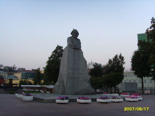 Картинка города памятники скульптуры арт объекты