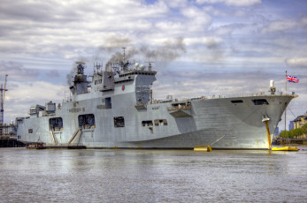 Картинка корабли другое огромный флаг