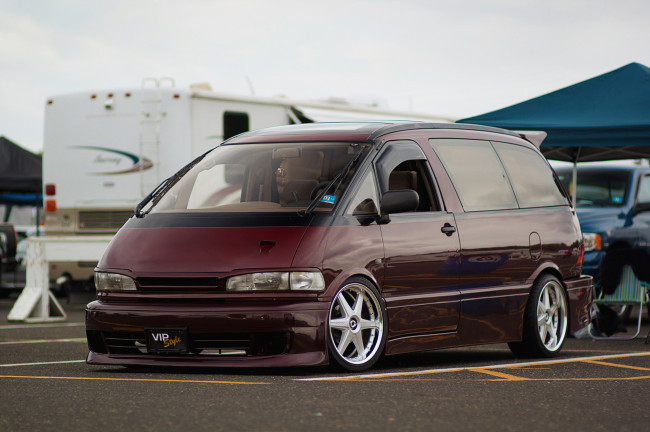 Обои картинки фото автомобили, выставки, уличные, фото, previa