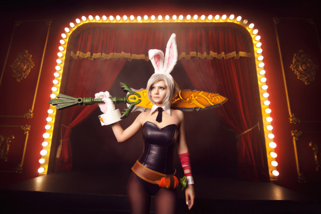 Обои картинки фото league of legends, девушки, -unsort , креатив, exile, battle, bunny, skin, riven, league, of, legends