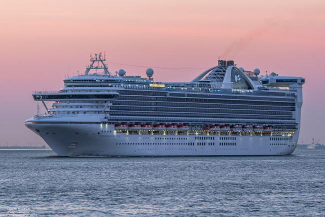 Обои картинки фото корабли, лайнеры, круиз, лайнер