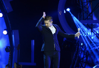 обоя дима билан, музыка, концерт, микрофон, парень