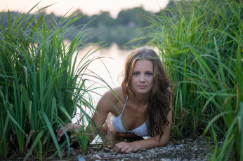 Картинка девушки -unsort+ брюнетки темноволосые взгляд лицо