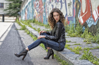 Картинка девушки -unsort+ брюнетки темноволосые лицо взгляд