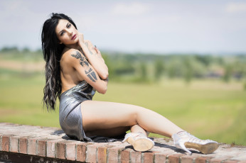 Картинка девушки -unsort+ брюнетки темноволосые лицо взгляд