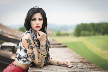 Картинка девушки -unsort+ брюнетки темноволосые взгляд лицо