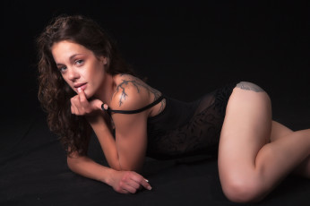 Картинка девушки -unsort+ брюнетки темноволосые лицо взгляд