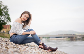 Картинка девушки -unsort+ брюнетки темноволосые лицо взгляд