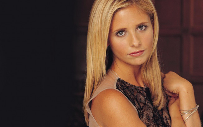 Обои картинки фото девушки, sarah michelle gellar, сара, мишель, геллар, актриса, лицо, блондинка, улыбка