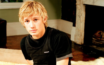 Картинка мужчины alex+pettyfer актер лицо