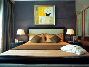 Картинка интерьер спальня кровать подушки