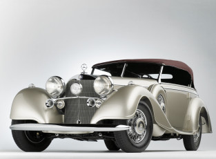 Картинка автомобили классика серый фон