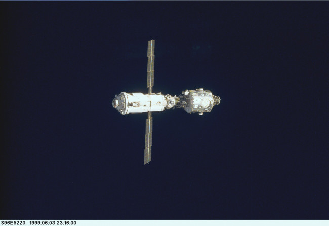 Обои картинки фото космос, космические, корабли, станции, мир, мкс