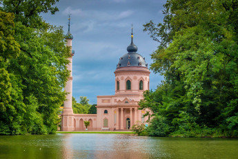 Картинка города мечети медресе минарет озеро
