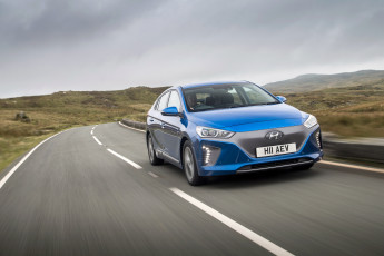 Картинка автомобили hyundai 2016г ioniq uk-spec electric