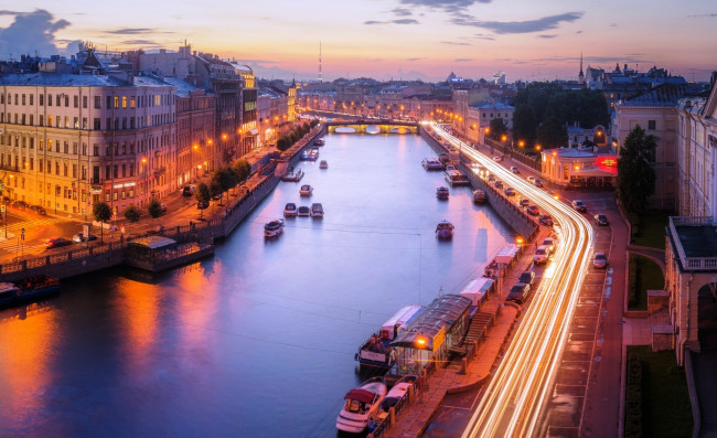 Обои картинки фото города, санкт-петербург,  петергоф , россия, река, здания, дома, огни, набережные, улицы