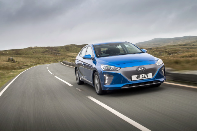Обои картинки фото автомобили, hyundai, 2016г, ioniq, uk-spec, electric