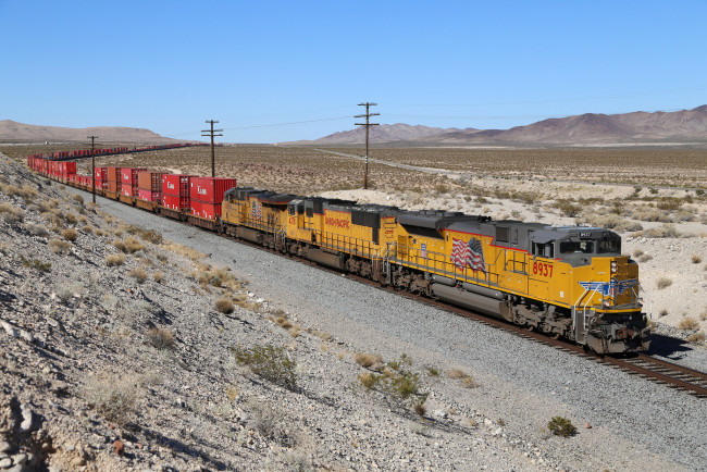 Обои картинки фото техника, поезда, рельсы, локомотив, состав