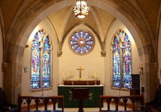 Картинка интерьер убранство +роспись+храма окна