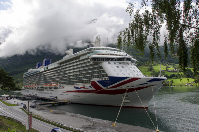 Обои картинки фото britannia, корабли, лайнеры, круиз, лайнер