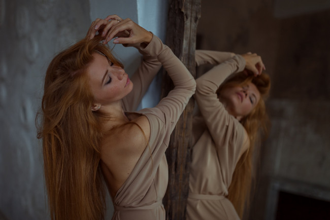 Обои картинки фото девушки, антонина шерстень, девушка, рыжая, и, множество, всяческих, елементов, на, картинке, фотографий, изображении